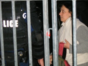 This woman found herself and her little daughter stuck on the wrong wide of the police blockade. The cops let her through right away